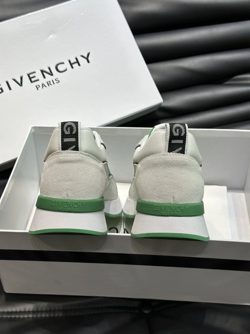 Resilient Gxvxnchy Sneakers 154633