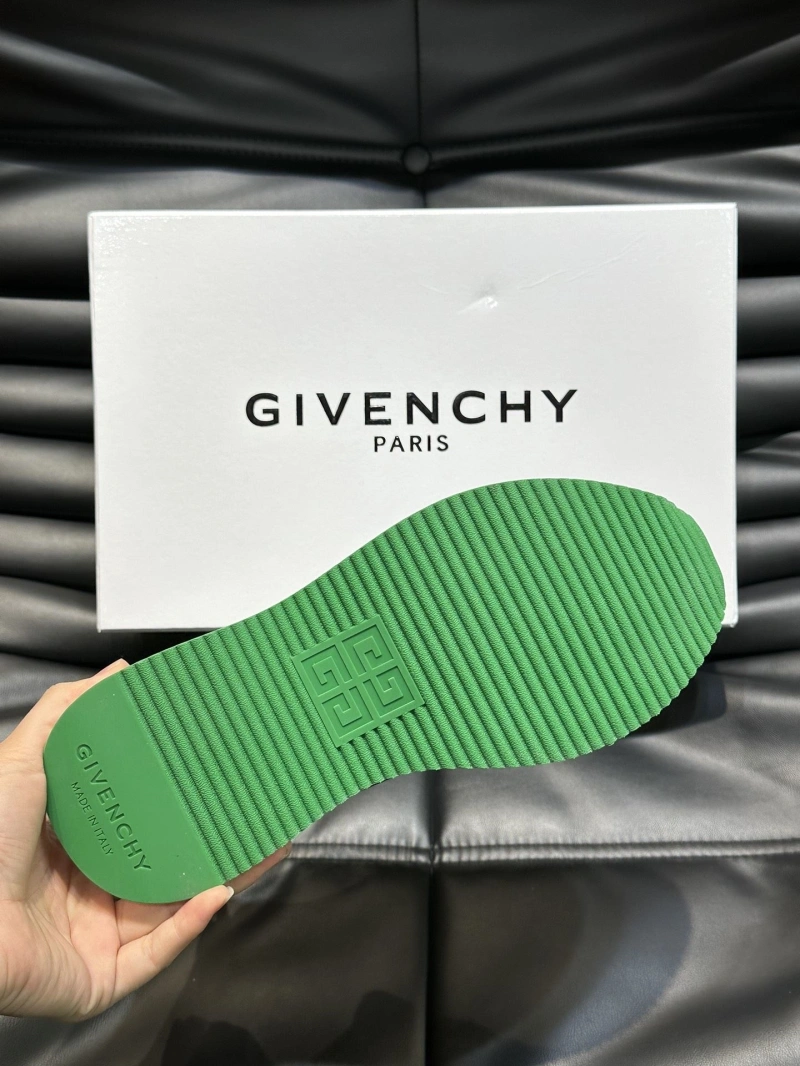 Gxvxnchy Sneakers UrbanStyle 154630