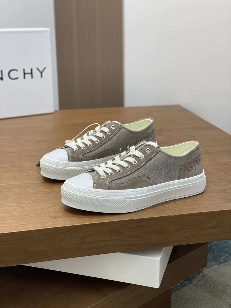 Gxvxnchy Sneakers Trendy 154631