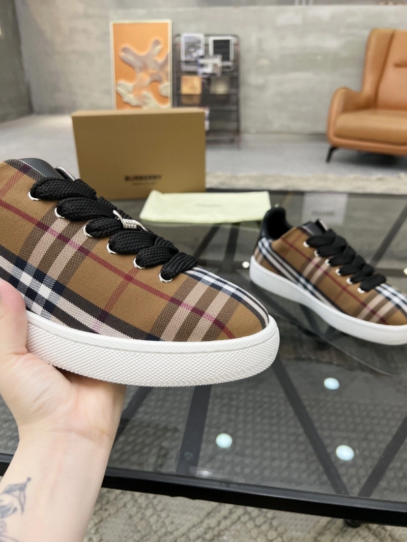 Functional Bxrbxrry Sneakers 115479