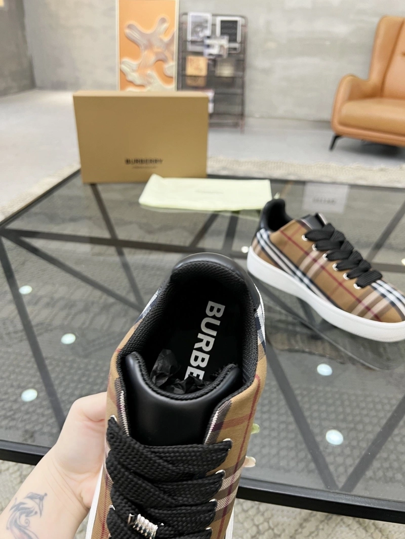 Functional Bxrbxrry Sneakers 115479