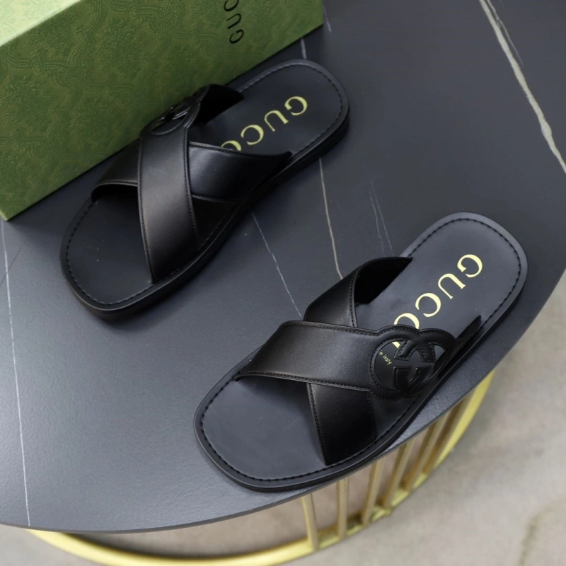 Resilient Gxccx Slippers 166434