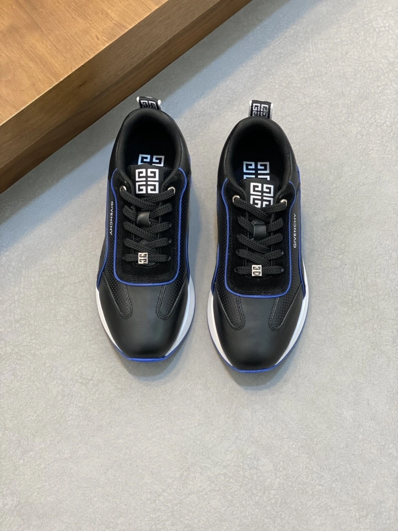Gxvxnchy Sneakers Sleek 154611