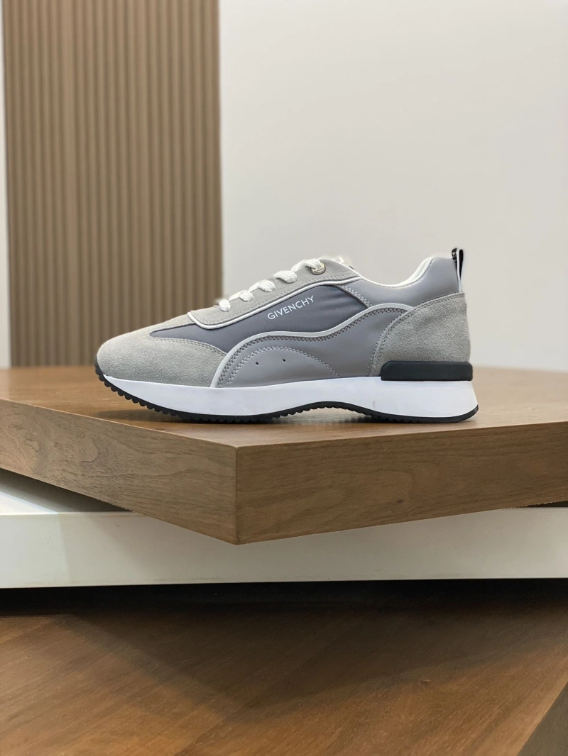 Bold Gxvxnchy Sneakers 154622