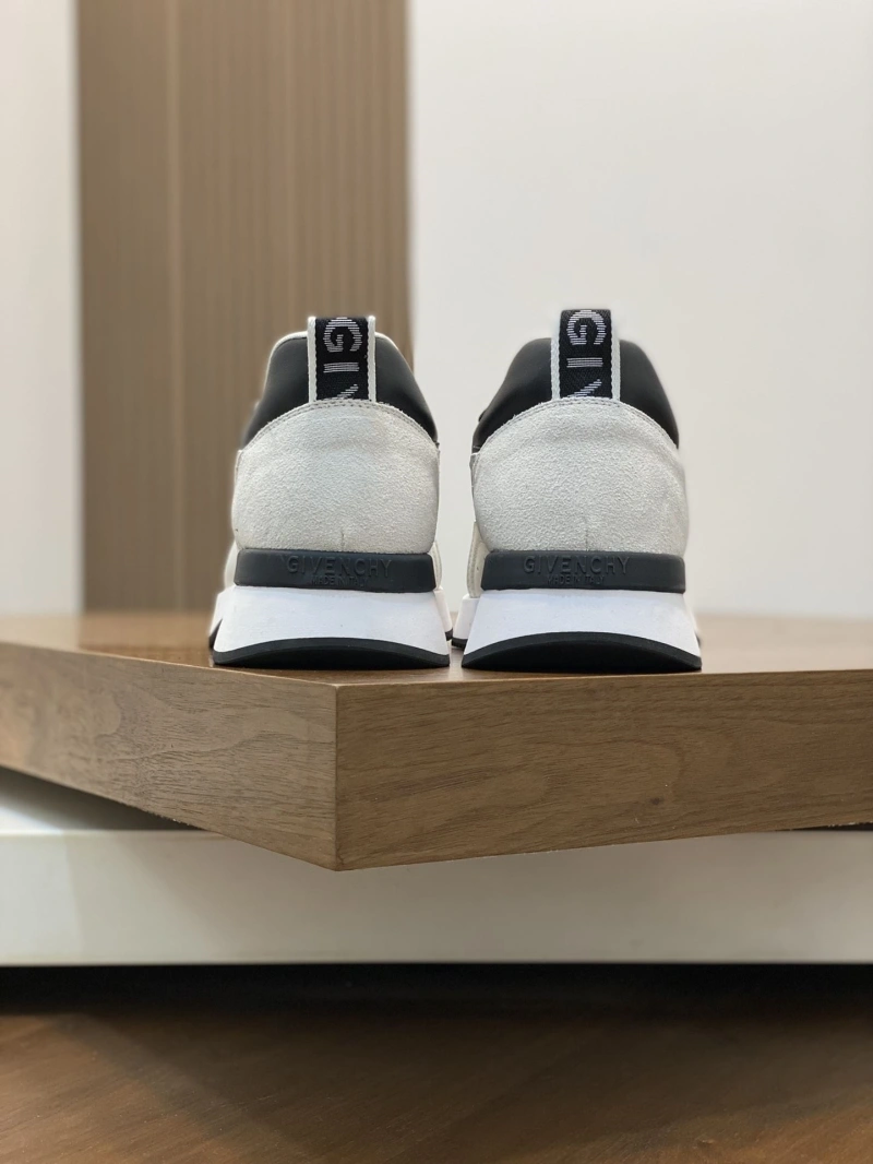 Popular Gxvxnchy Sneakers 154626