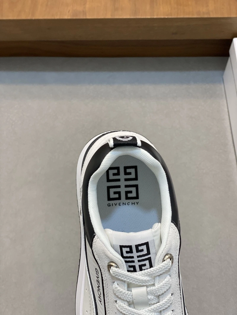 Popular Gxvxnchy Sneakers 154626
