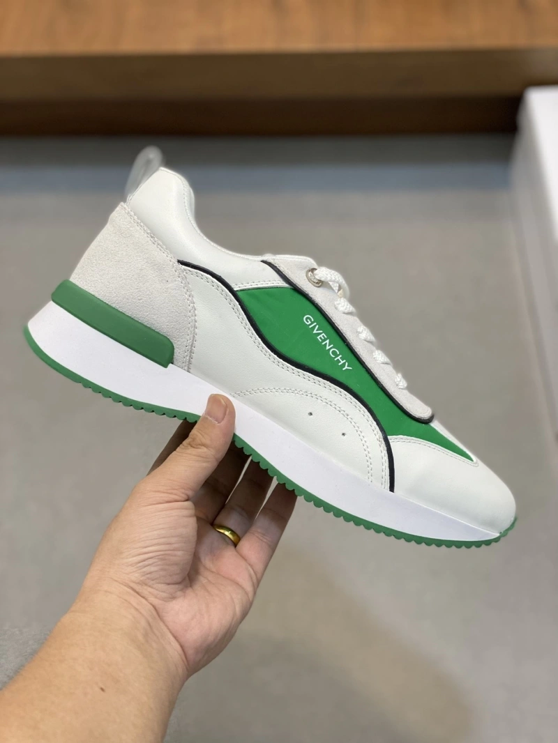 Gxvxnchy Sneakers Modern 154614