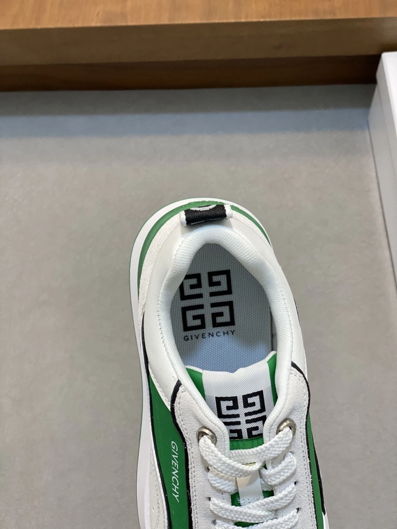 Gxvxnchy Sneakers Modern 154614