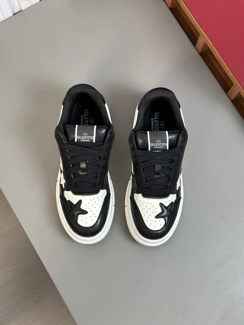 Trendsetting Vxlxntino Sneakers 232858
