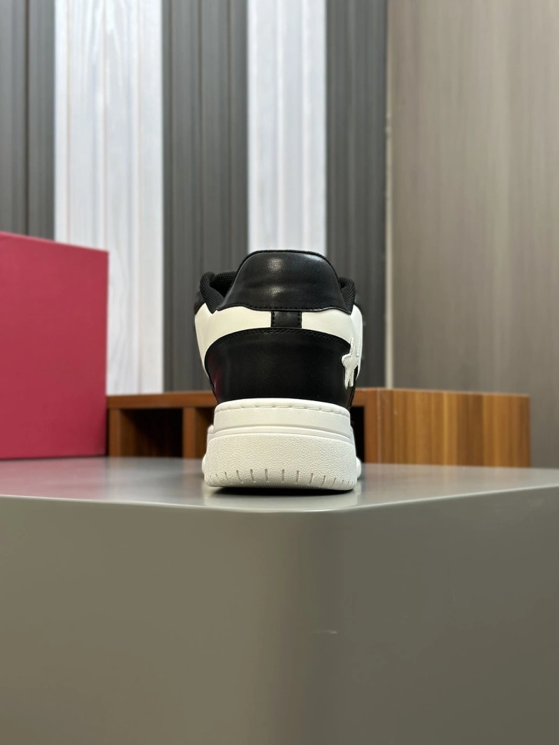 Trendsetting Vxlxntino Sneakers 232858
