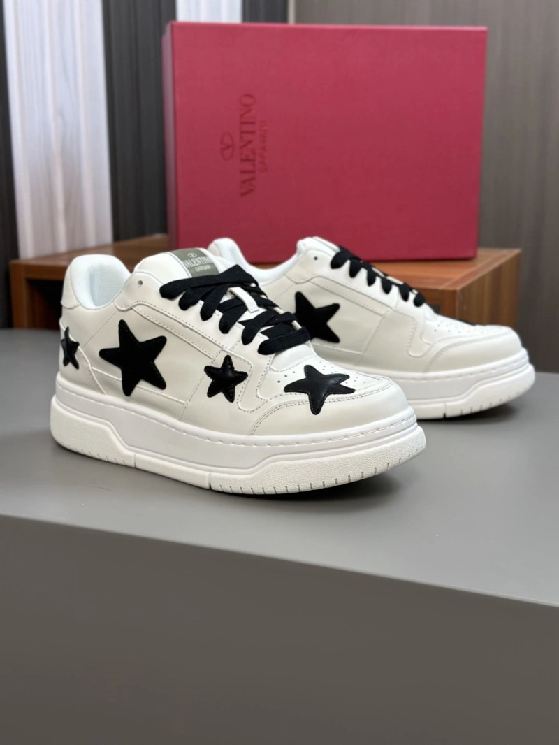 Stylish Vxlxntino Sneakers 232860