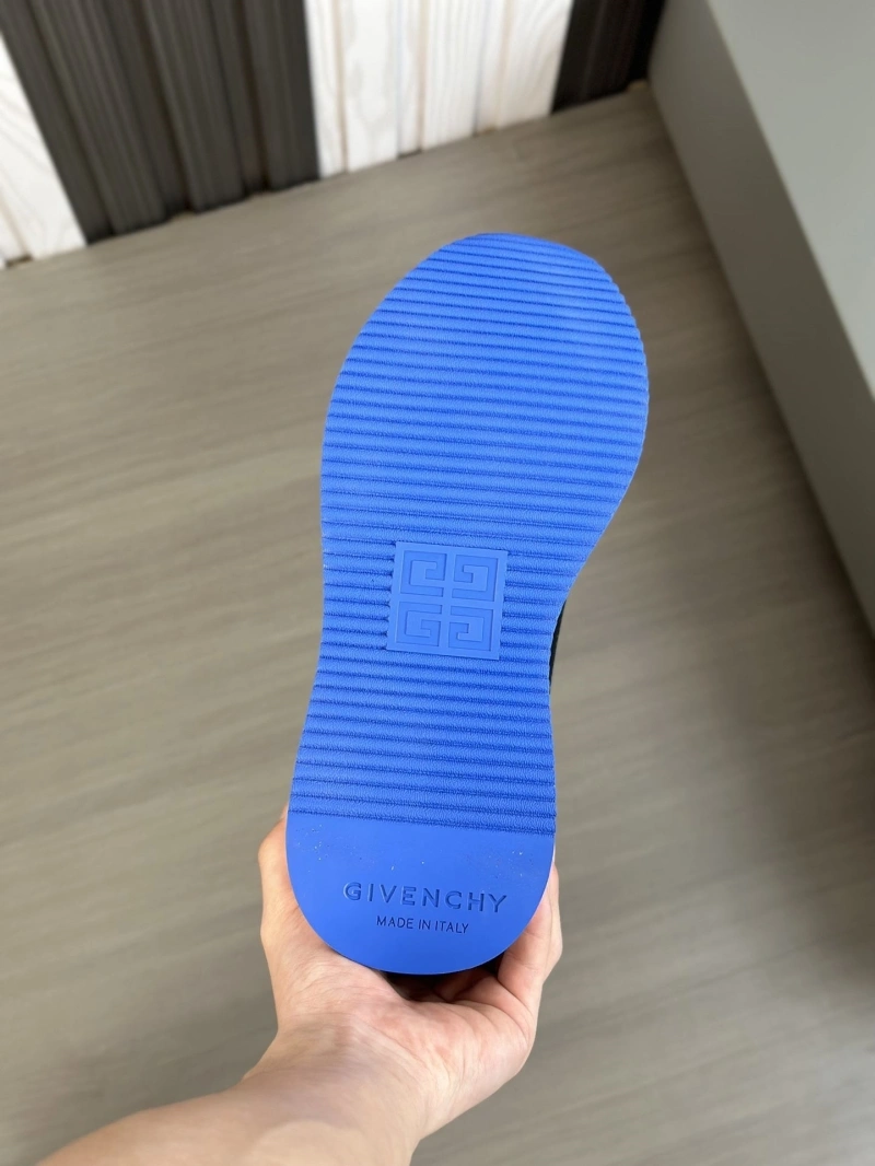 Gxvxnchy Sneakers Durable 154618