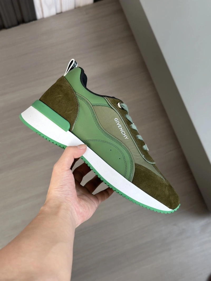 Gxvxnchy Sneakers Minimalist 154623