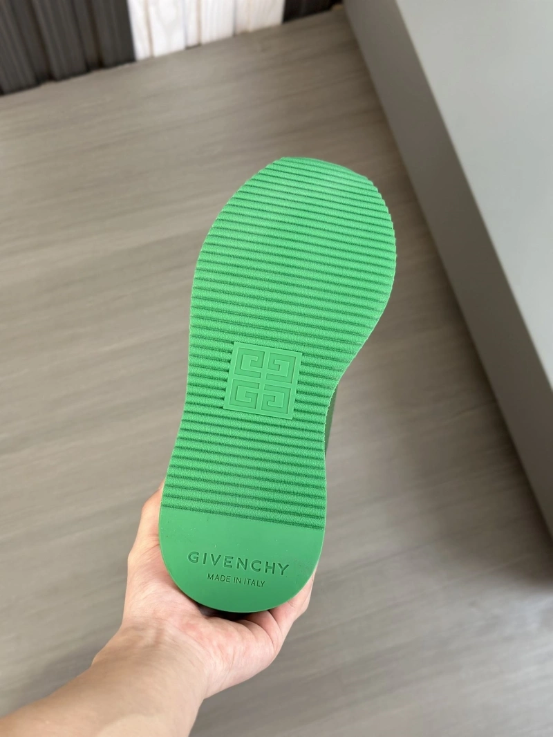 Gxvxnchy Sneakers Minimalist 154623