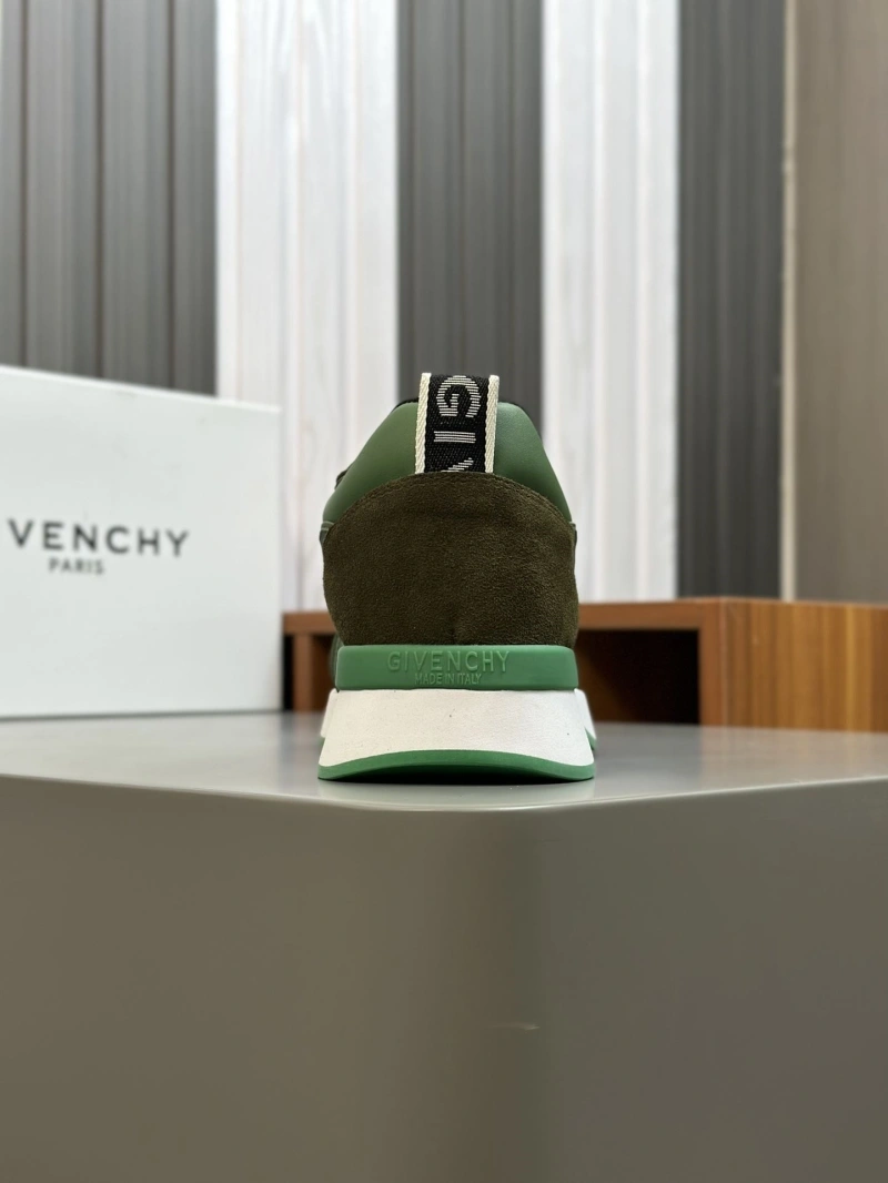 Gxvxnchy Sneakers Minimalist 154623