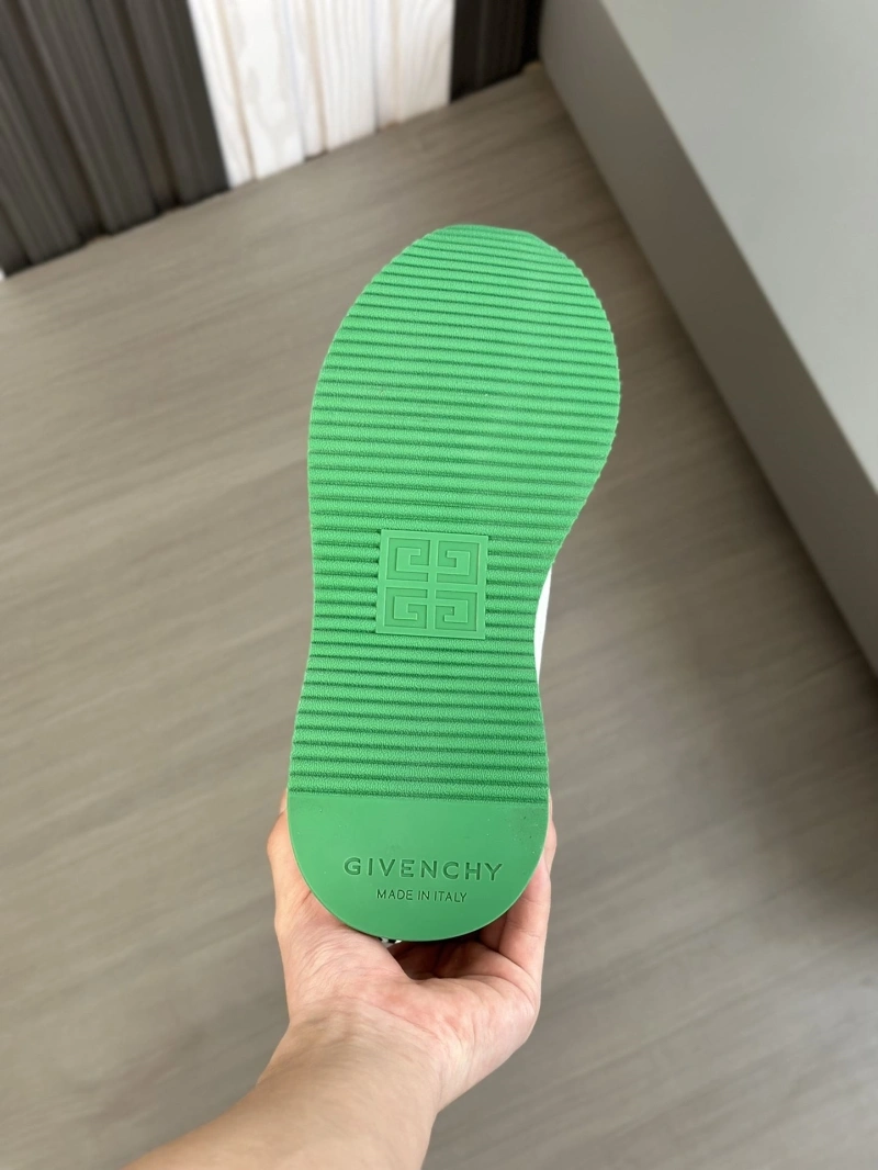 GoAnywhere Gxvxnchy Sneakers 154610