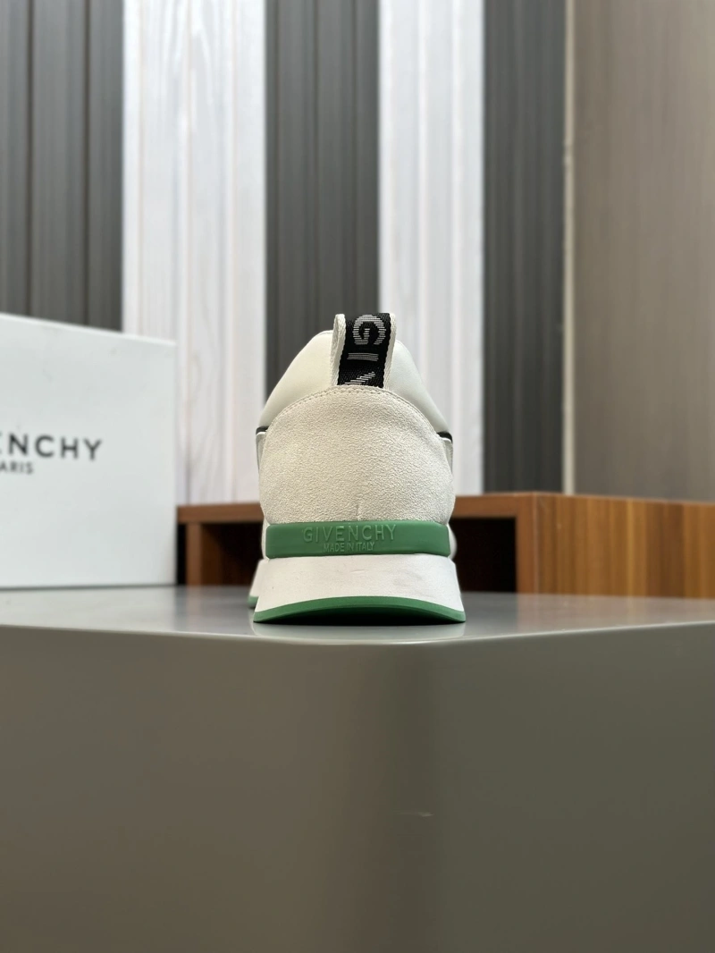 GoAnywhere Gxvxnchy Sneakers 154610