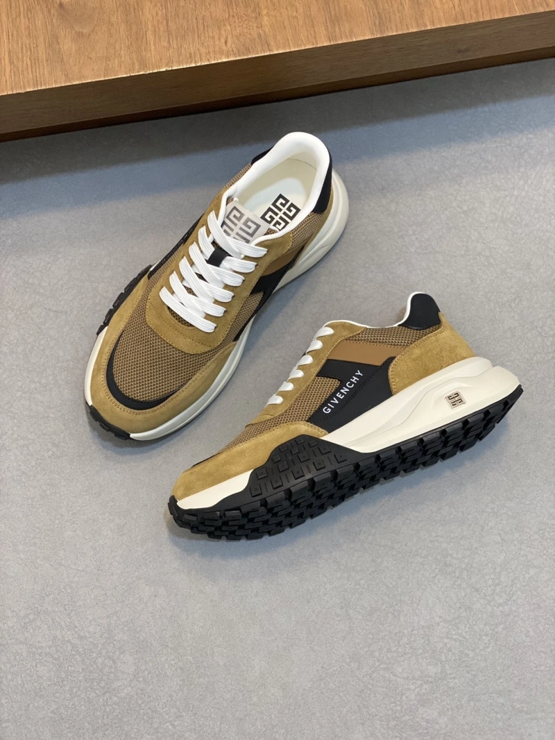 WellDesigned Gxvxnchy Sneakers 154609