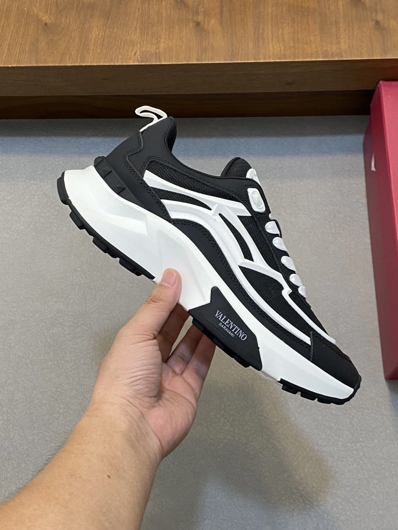 Bright Vxlxntino Sneakers 231081