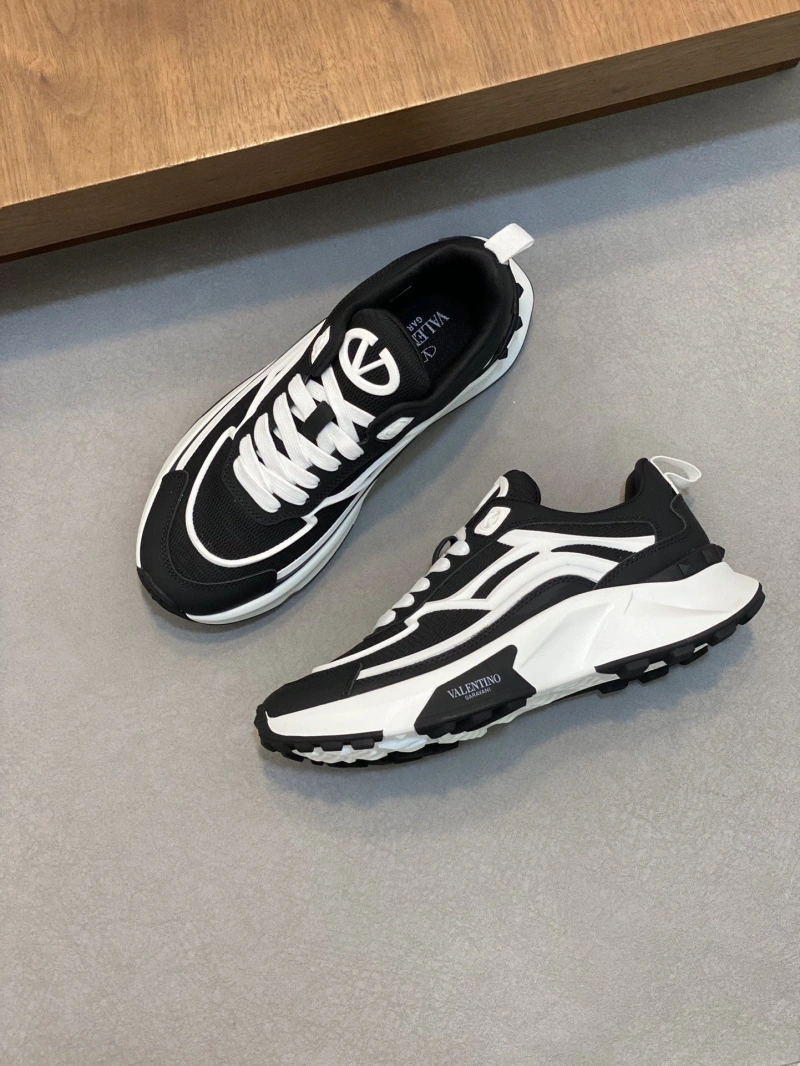Bright Vxlxntino Sneakers 231081