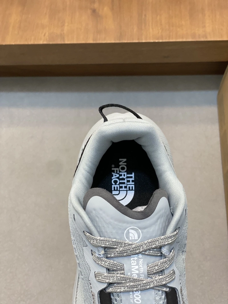 Comfortable Vxlxntino Sneakers 231067