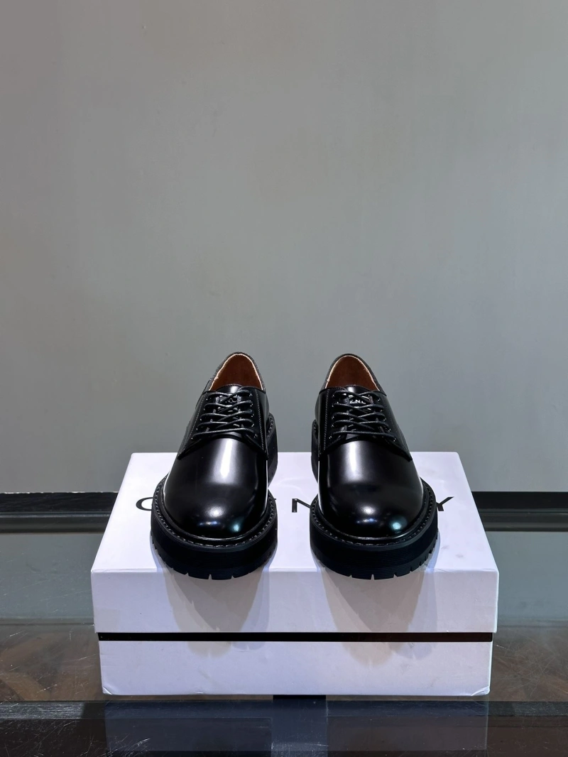 Gxvxnchy Leather Shoes Minimalist 153400