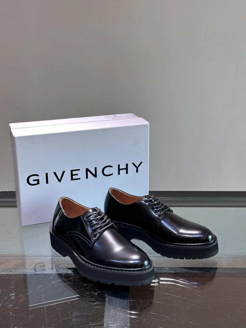 Gxvxnchy Leather Shoes Minimalist 153400