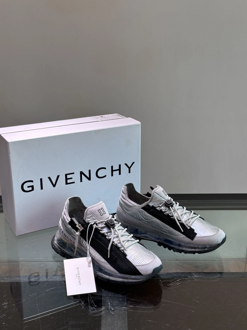 Gxvxnchy Sneakers Durable 153397