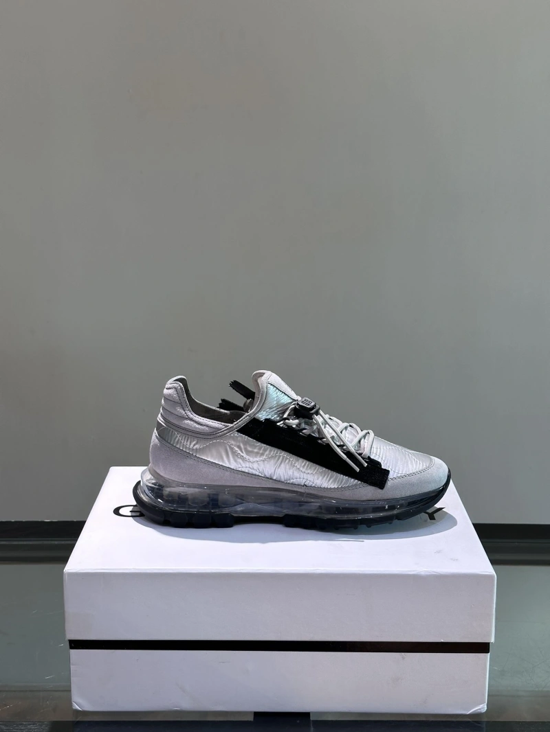 Gxvxnchy Sneakers Durable 153397