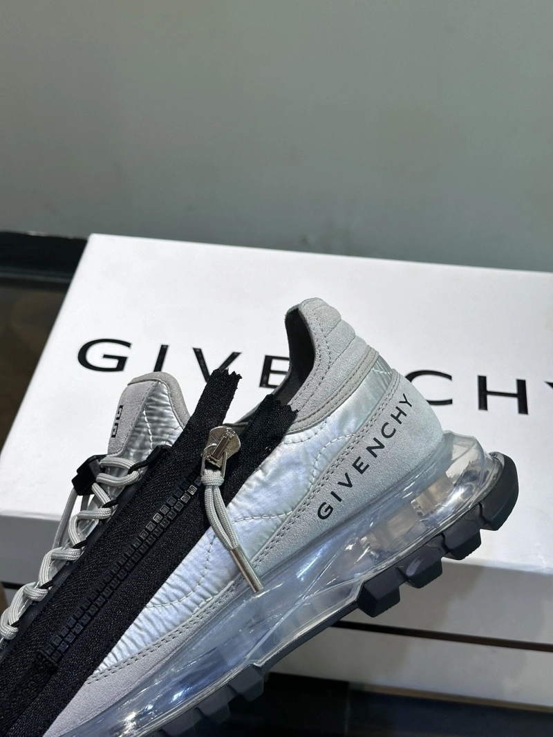 Gxvxnchy Sneakers Durable 153397
