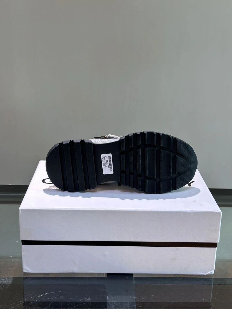 Gxvxnchy Sneakers Durable 153397