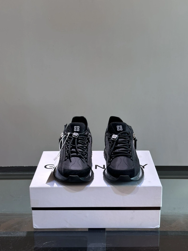 Elegant Gxvxnchy Sneakers 153396