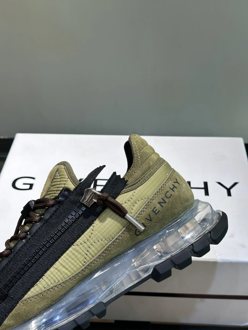 ModernLook Gxvxnchy Sneakers 153394