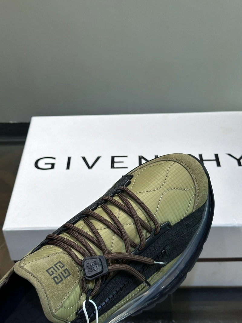 ModernLook Gxvxnchy Sneakers 153394