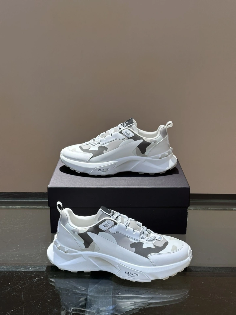 Modern Vxlxntino Sneakers 231061
