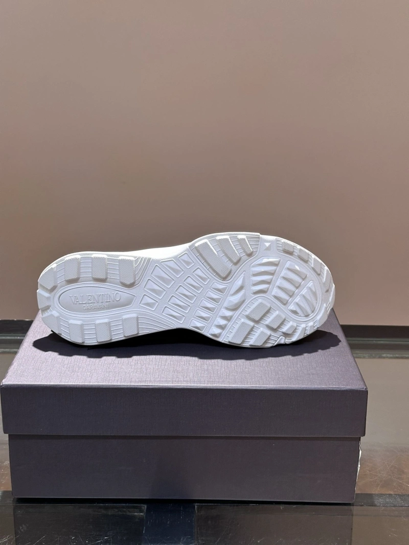 Modern Vxlxntino Sneakers 231061