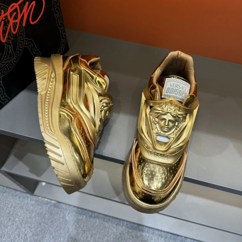 Gxvxnchy Sneakers Unique 153392