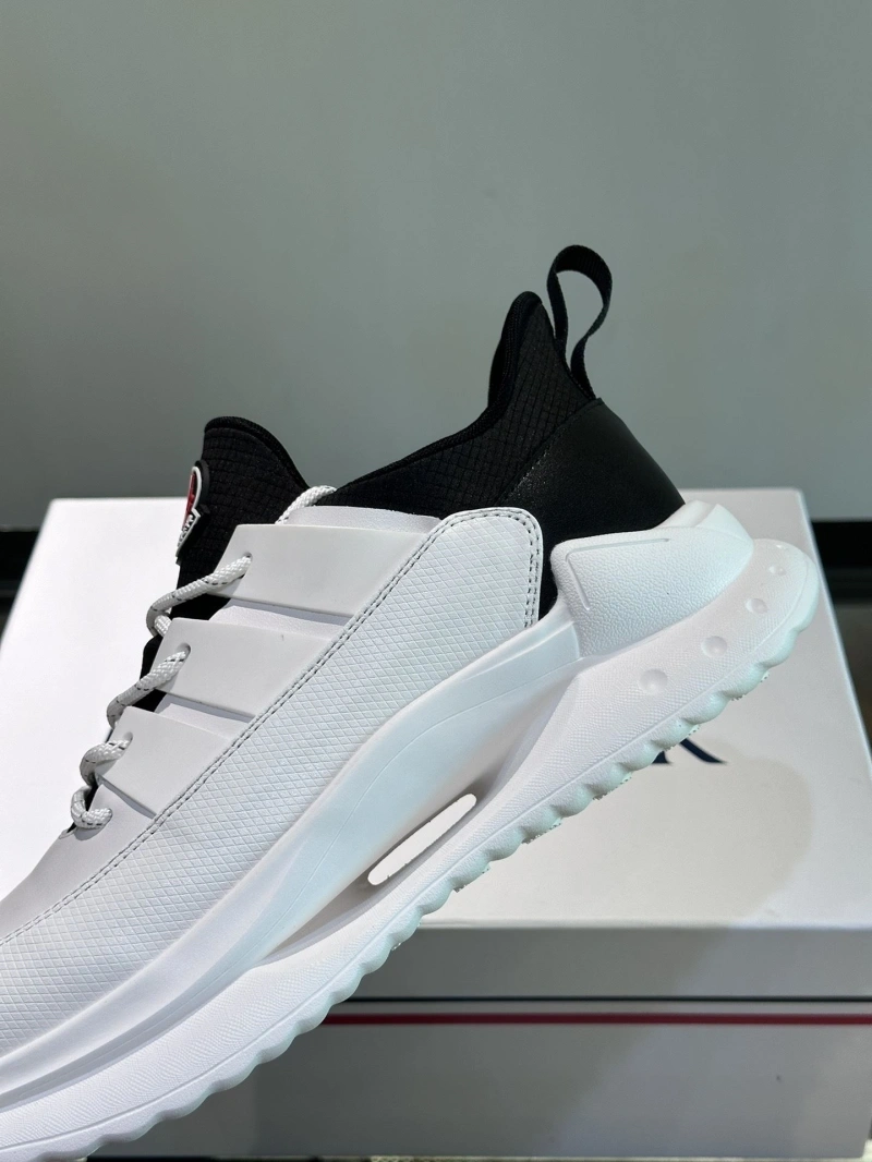Comfortable Mxnclxr Sneakers 197578