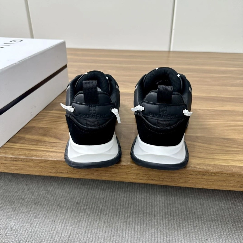 Gxvxnchy Sneakers Cozy 153389