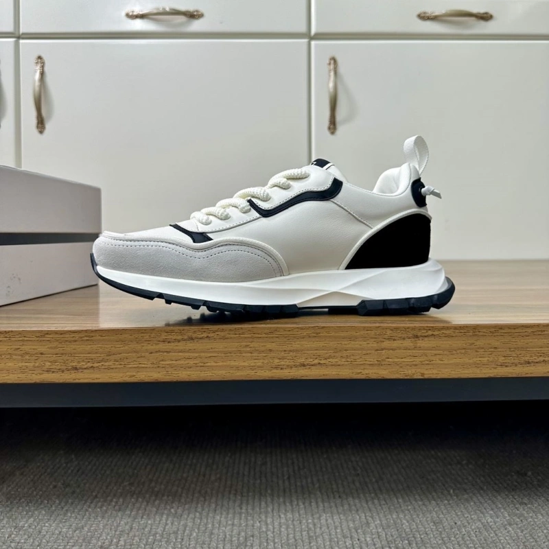 Gxvxnchy Sneakers DailyWear 153377