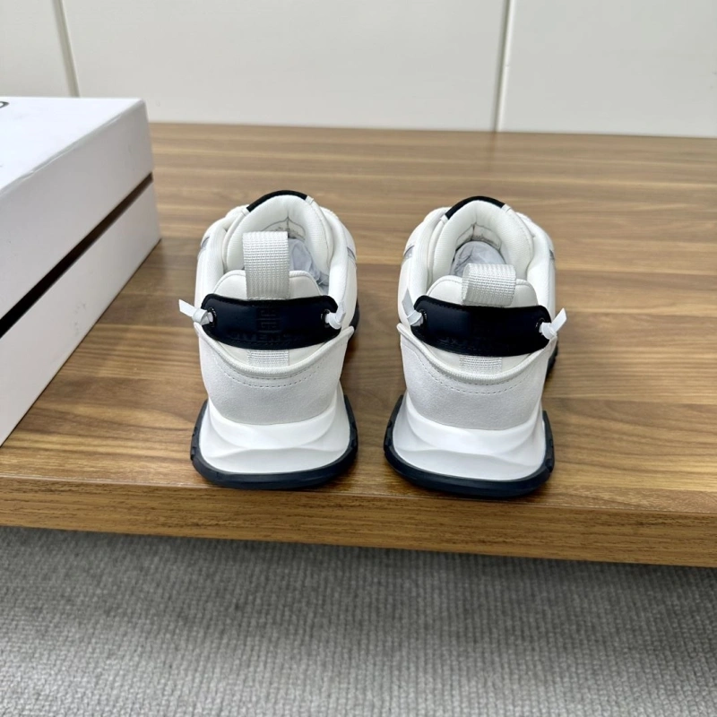 Gxvxnchy Sneakers UrbanStyle 153388