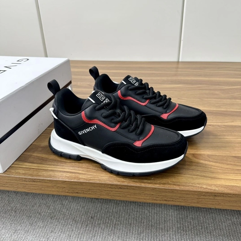 Gxvxnchy Sneakers EyeCatching 153391