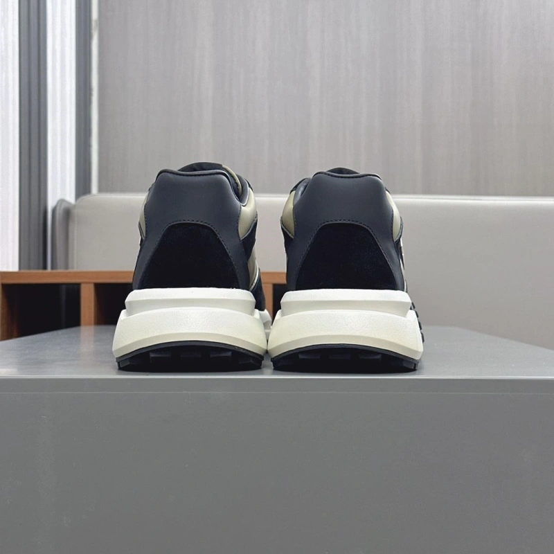 Unique Gxvxnchy Sneakers 153380