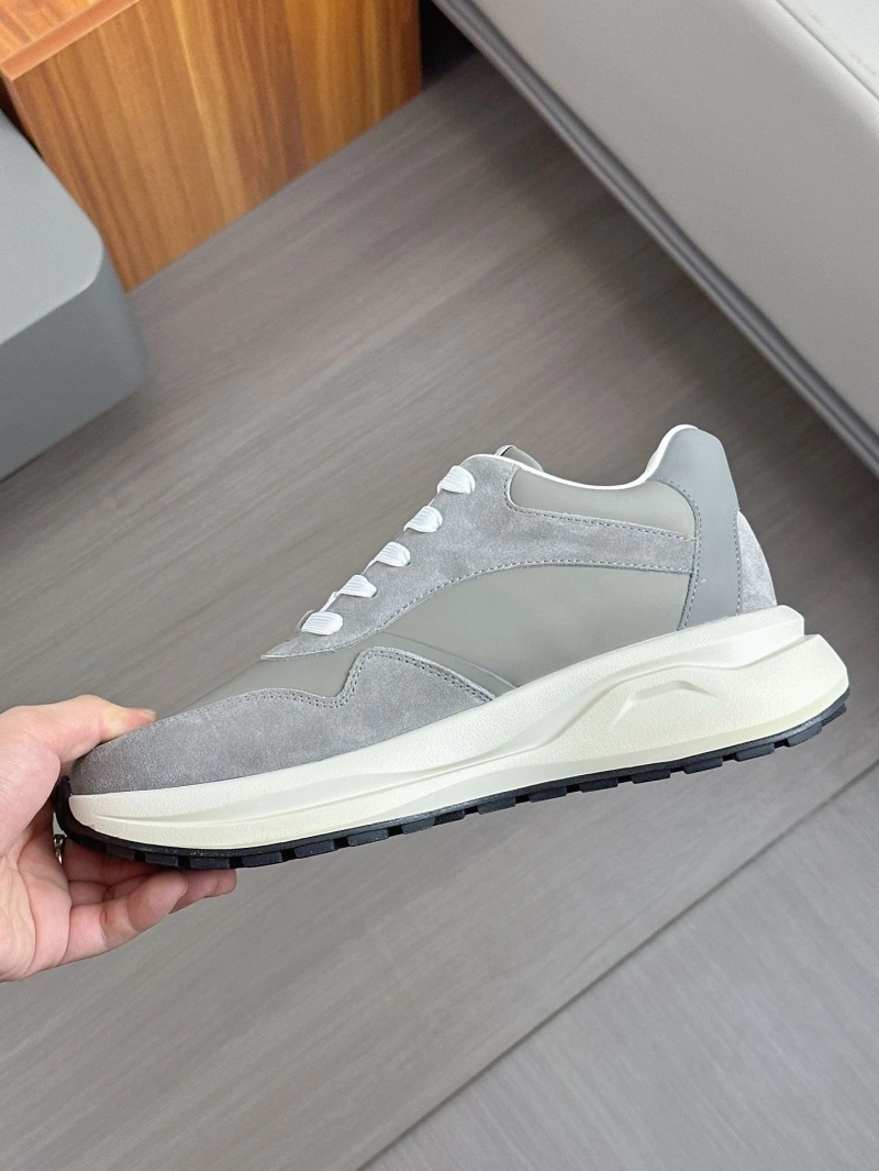 Popular Gxvxnchy Sneakers 153379