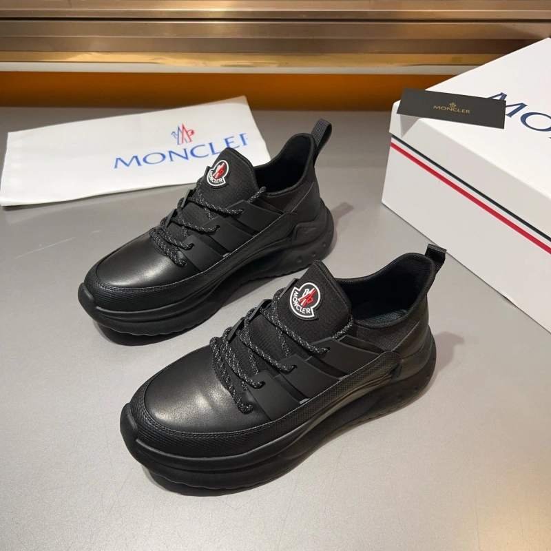 Minimalist Mxnclxr Sneakers 197571