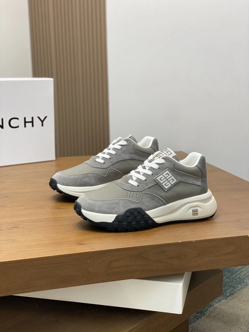 Refined Gxvxnchy Sneakers 153375