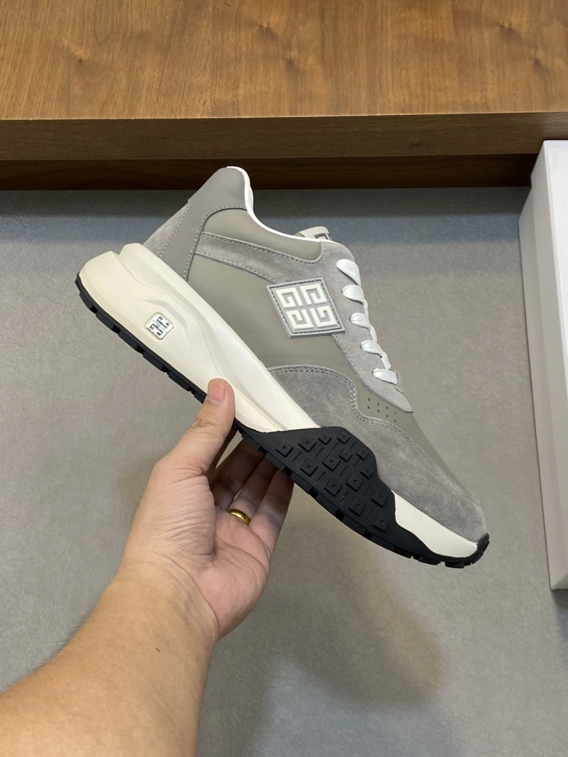 Refined Gxvxnchy Sneakers 153375