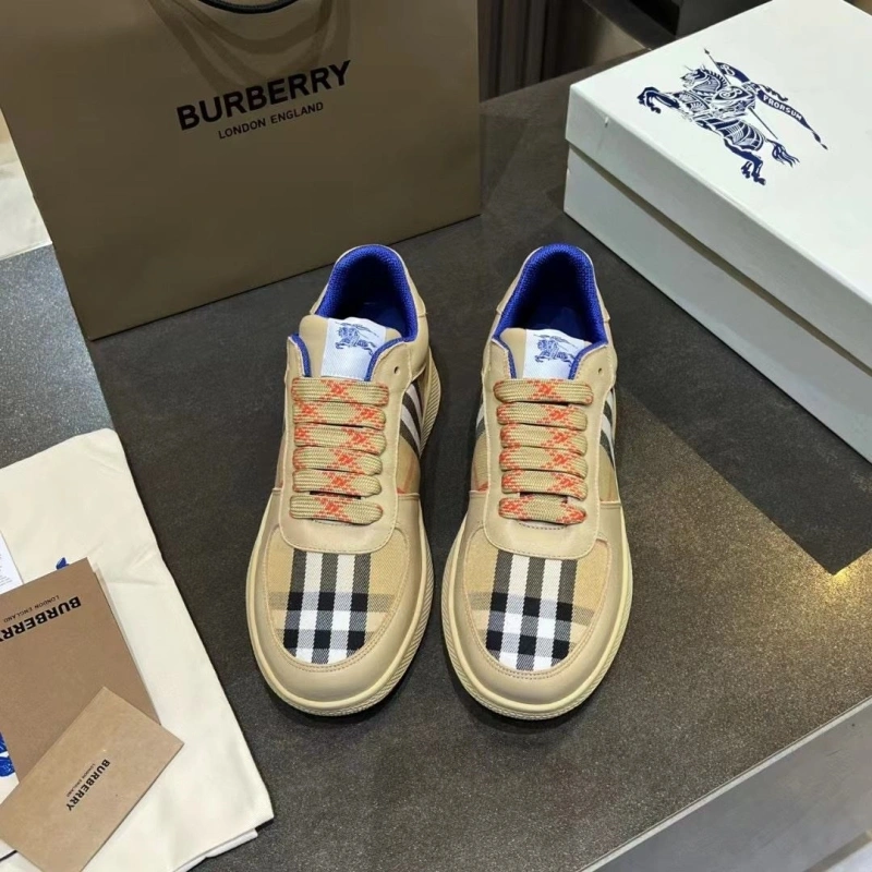 Comfortable Bxrbxrry Sneakers 115092