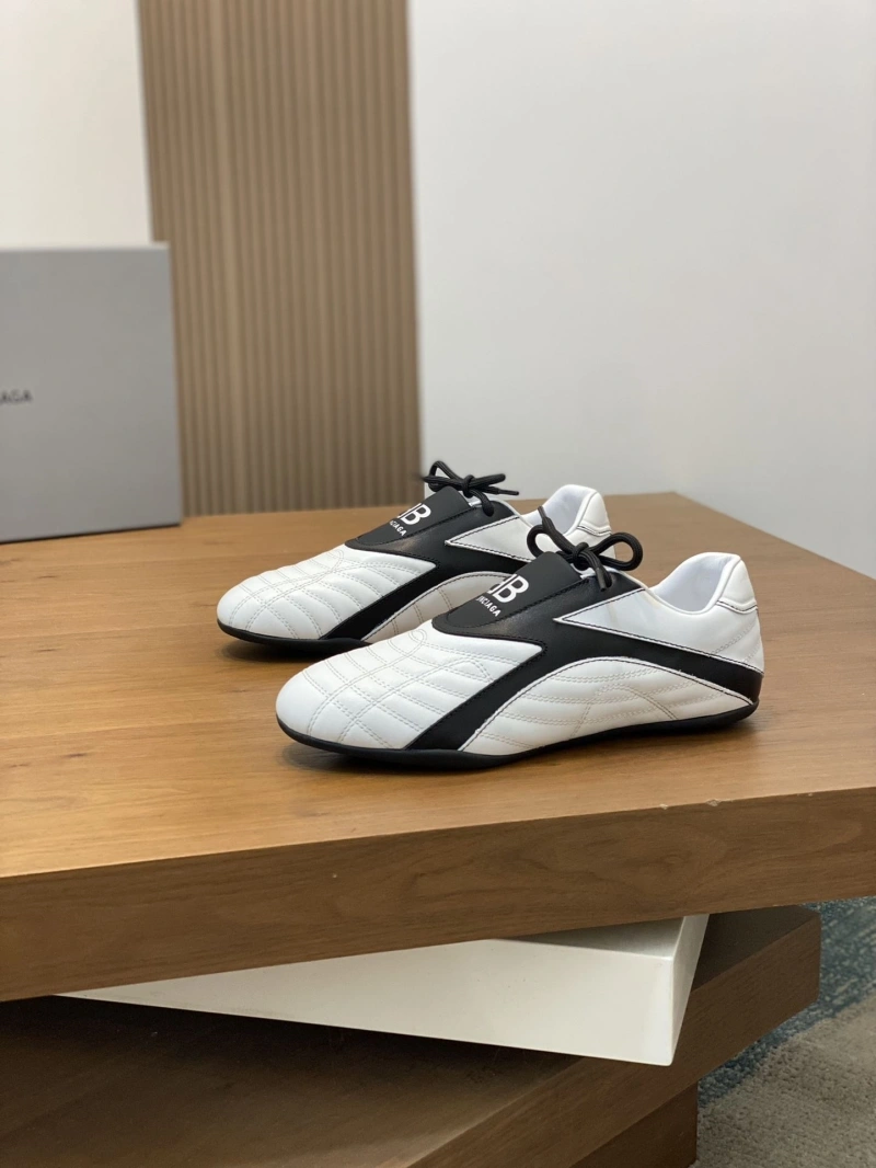 Bxlxnciaga Sneakers Vibrant 109640