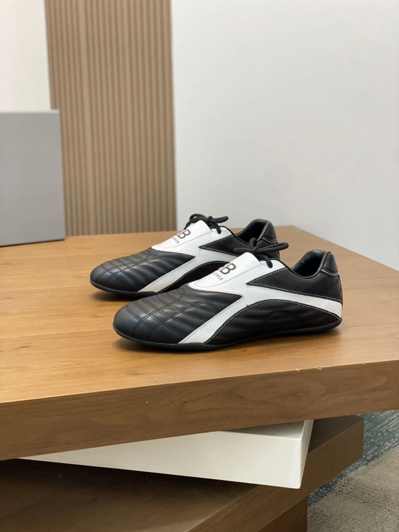 StreetReady Bxlxnciaga Sneakers 109648